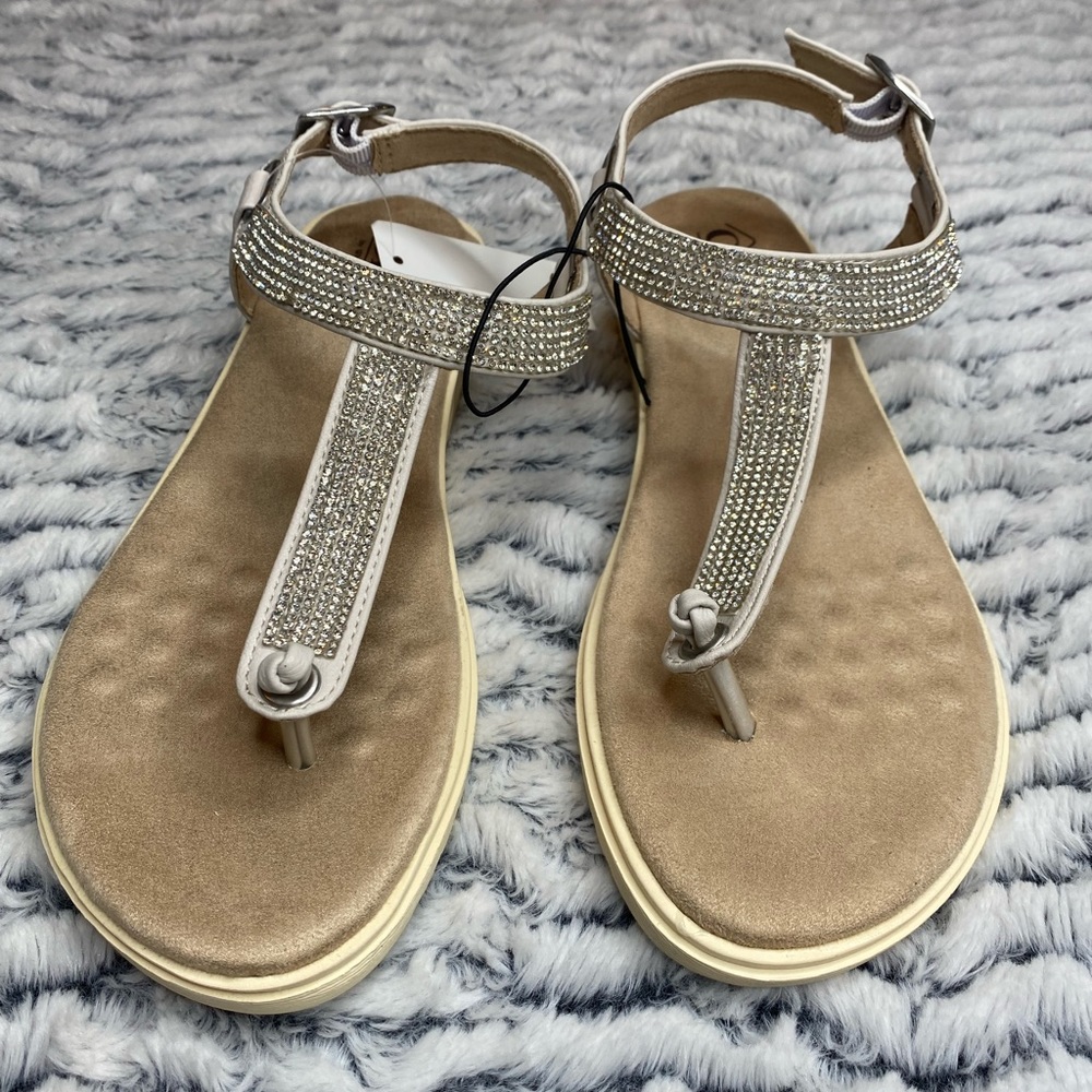 Cliffs by White Mountain | Women's Cushioned Thong Sandals